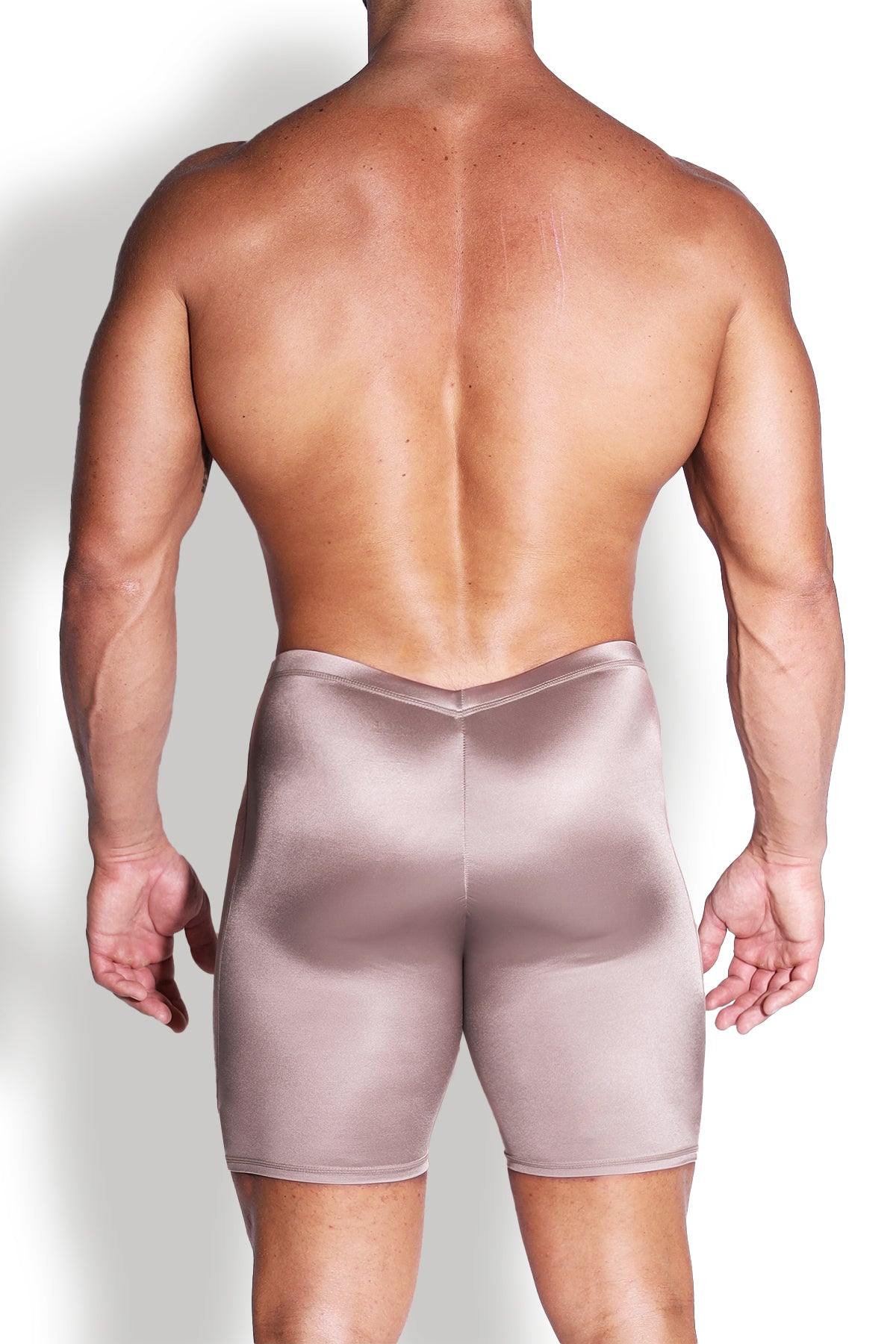 Lustrous Scrunch-Butt 6.5" Bike Shorts - Cosmic Latte